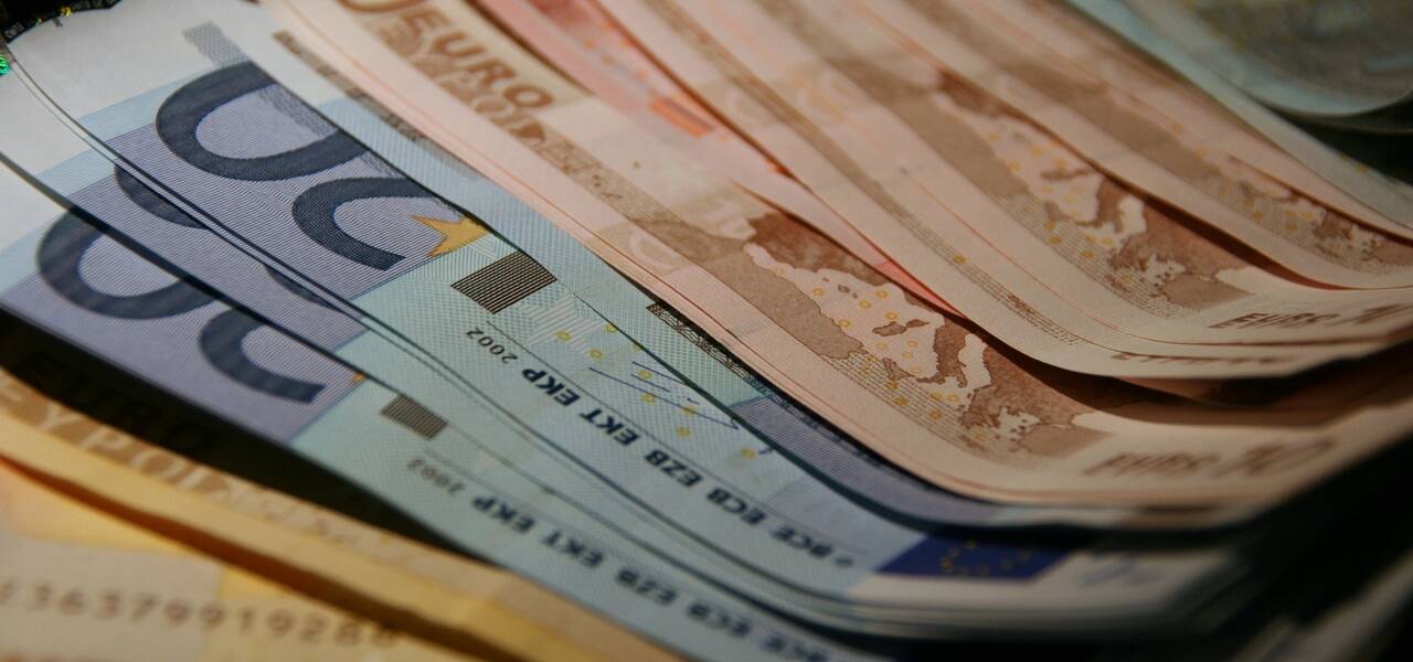 Euro Enggan Menguat Terhadap US Dollar