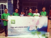 FBS mengadakan kegiatan amal untuk membantu orang dari kabut asap yang terjadi di Indonesia